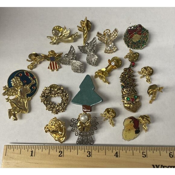 Enamel Pin LOT 21 Christmas Tree Religious Angels Wreaths Santa - Picture 3 of 7